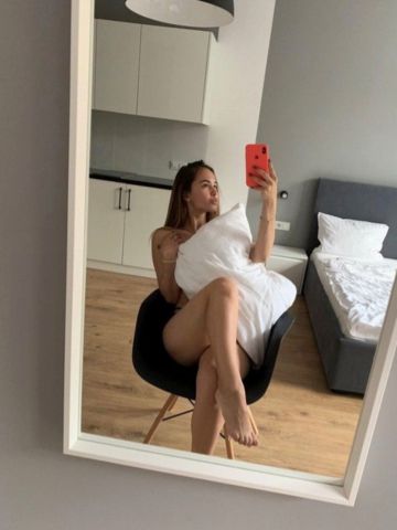 Лаура Венера